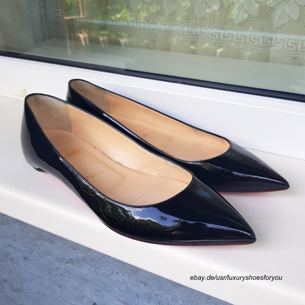 CHRISTIAN LOUBOUTIN Black Patent Leather Flats